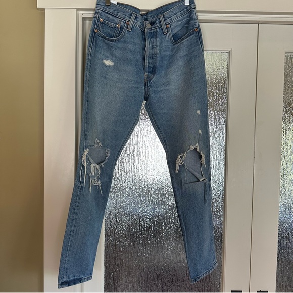 Levi's 511 Ripped Women's Jeans - Picture 1 of 4
